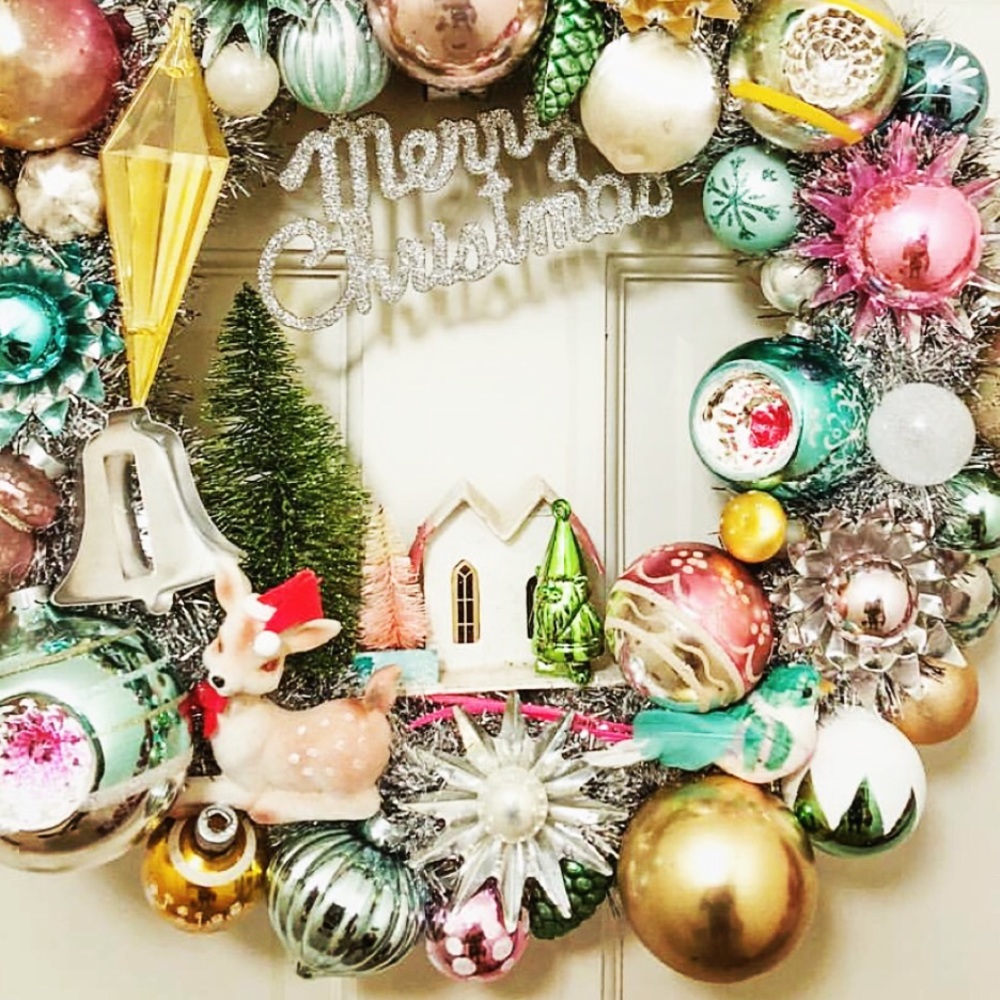 🎄SOLD🎄 BREATHTAKING HOLIDAY WREATH - Picture 2 of 2